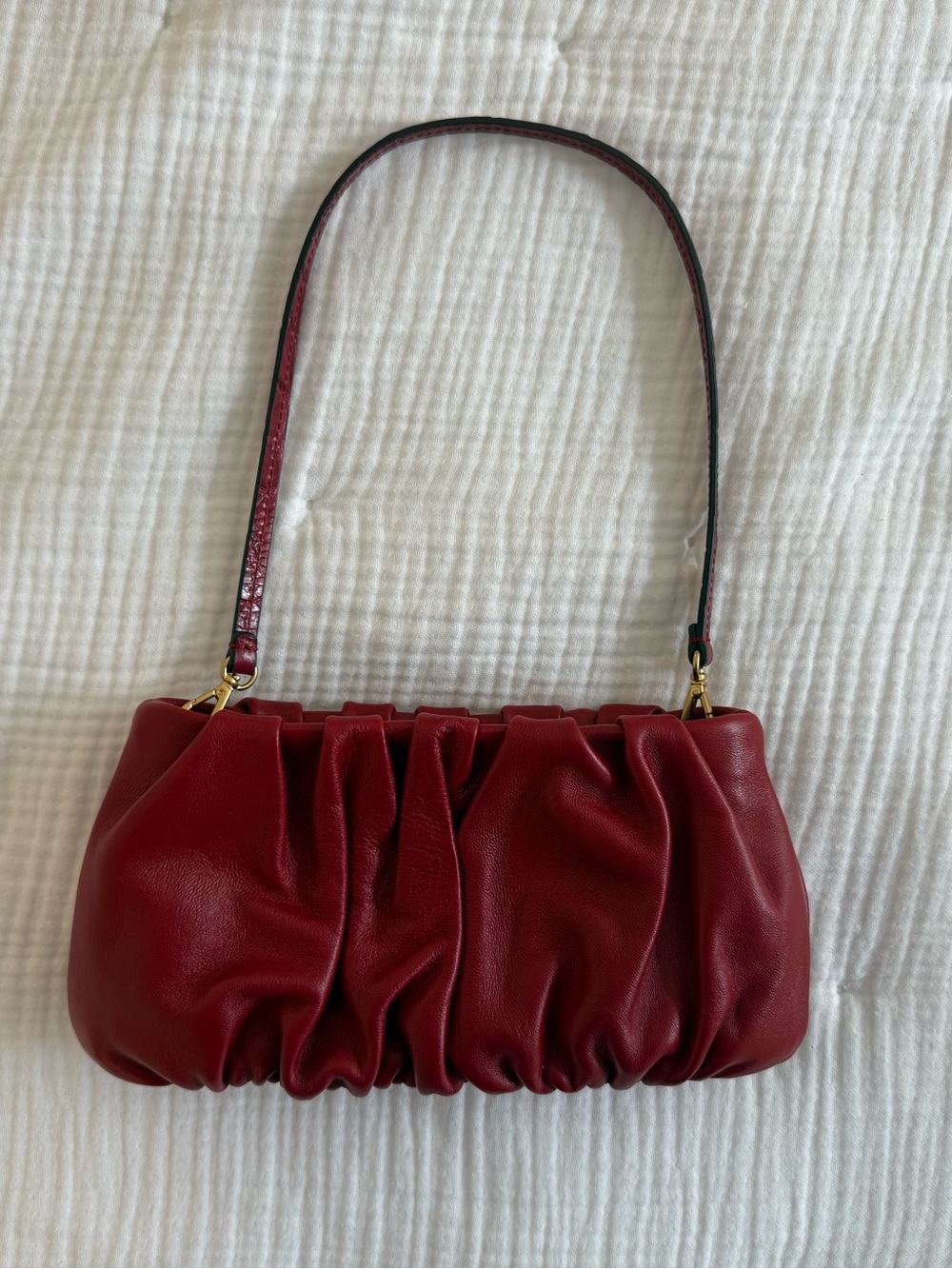 NWOT STAUD Bean Bag in Scarlett - Picture 2 of 4
